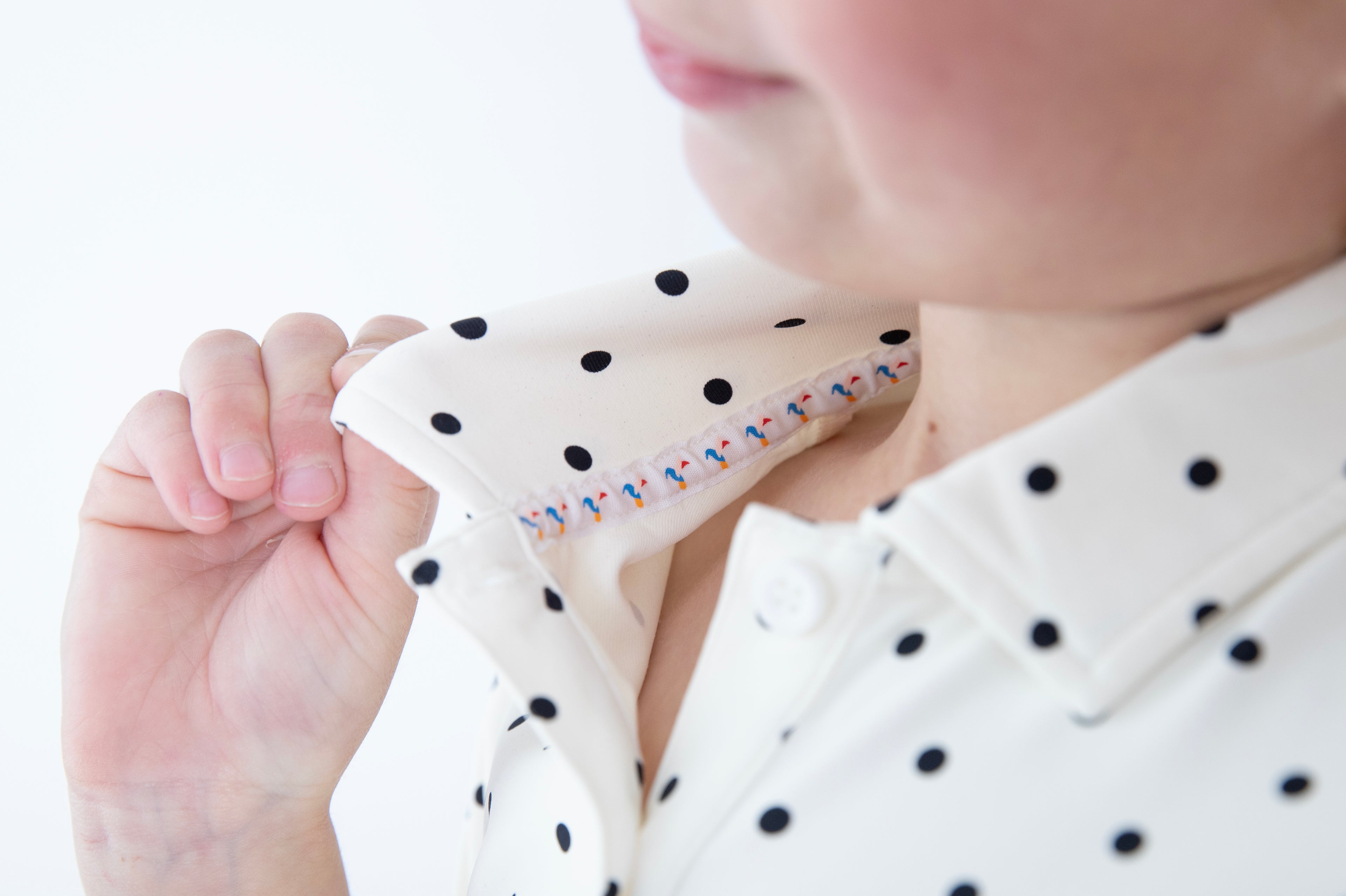 Girls short sleeve dot backneck detail